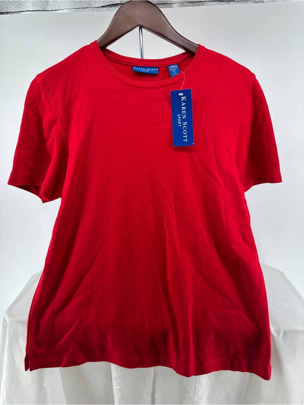Karen Scott sport red tshirt